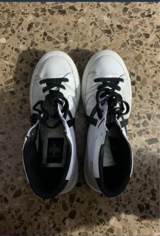 Bambas/Zapatillas Munich Blancas y Negras