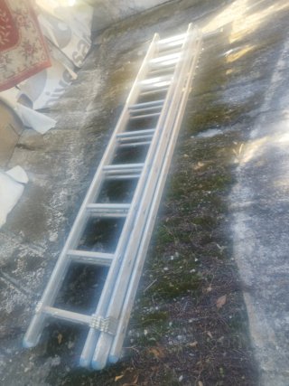 Escalera de Aluminio de 3 Tramos