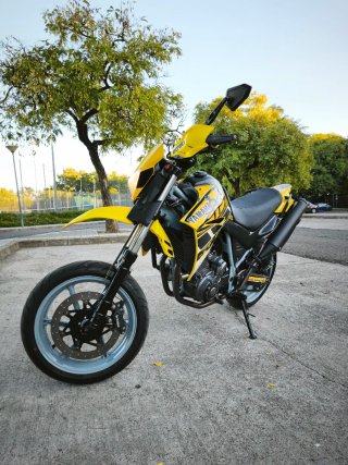 Yamaha XT660X