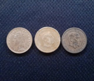 Lote de dinero antiguo Pesetas + Pesos Argentinos