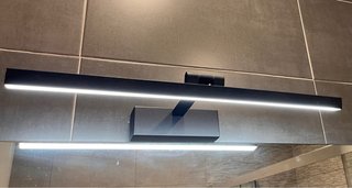 Luz de baño LED moderna