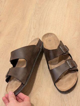 Sandalias de hombre marrones