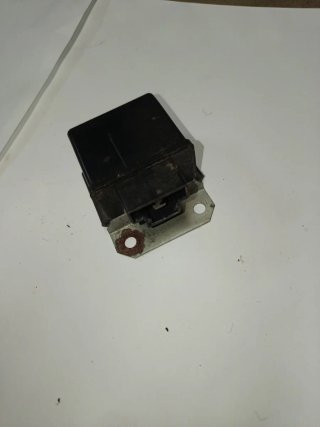 Regulador alternador ISKRA AER 2901 14v Seat 127