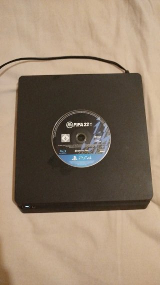 PS4 Slim 500GB + 1 Gioco + Controller