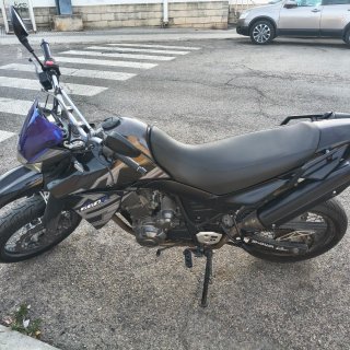 Yamaha XT660R Supermotard Negra/Gris