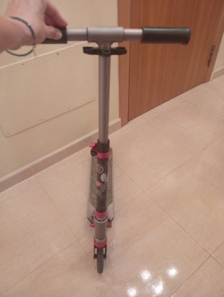 Patinete Plegable con Ruedas Rosas