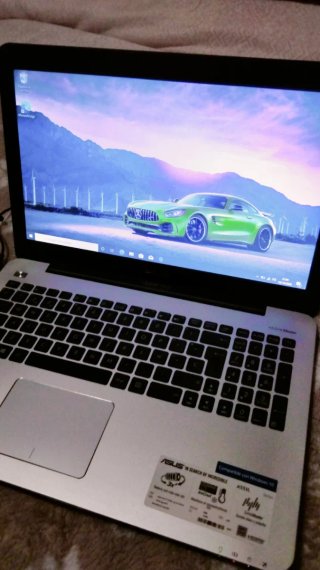 Portátil Asus A555L i7