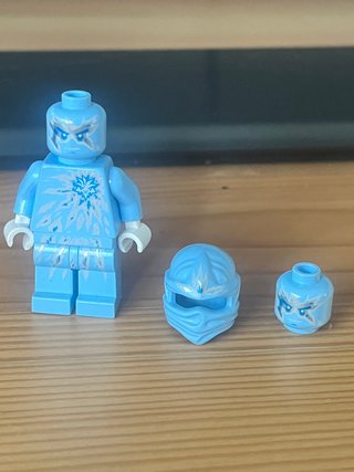 Minifigura Lego Zane NRG Ninjago