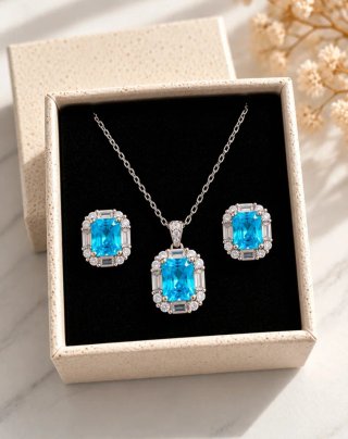 Conjunto de Colgante y Pendientes