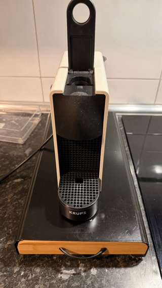 Cafetera Nespresso Krups +bandeja de cafe