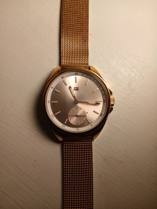 Reloj Tommy Hilfiger Dorado