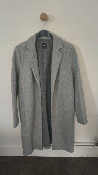 Abrigo largo mujer Zara gris
