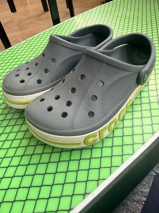 Crocs para niño talla 37