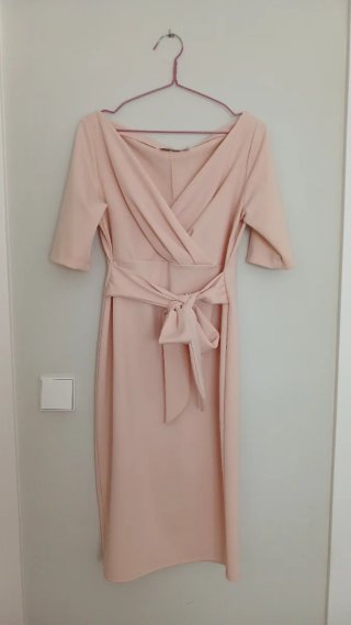 Vestido premamá rosa cruzado