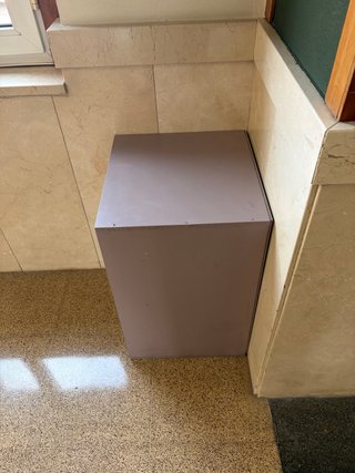 Mueble auxiliar compacto