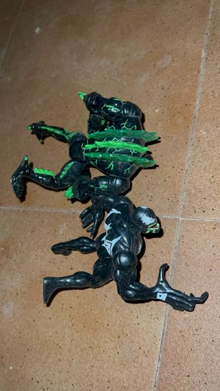 2 Figuras de Venom