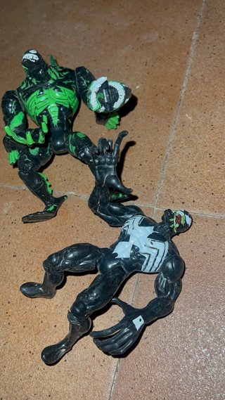 2 Figuras de Venom