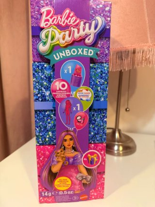 Barbie Party Unboxed Muñeca Sorpresas.