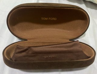 Estuche para Gafas Tom Ford y sus Gafas