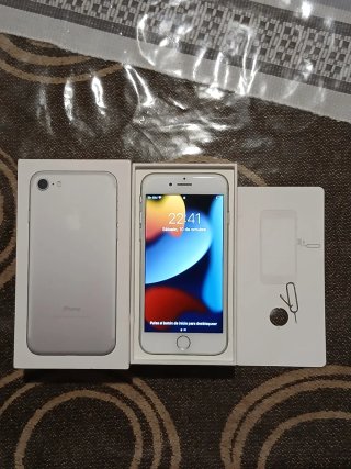 iPhone 7 32GB Argento con scatola originale