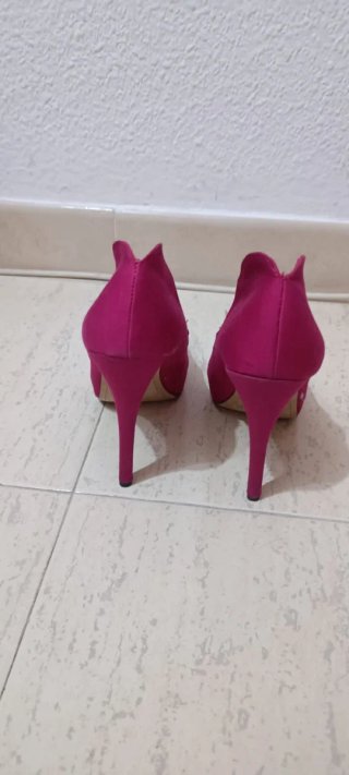 Zapatos de tacón negros