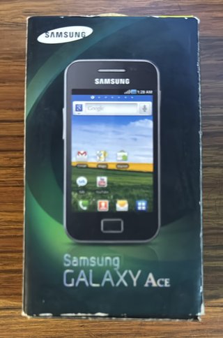 Samsung Galaxy Ace GT-S5830 con caja original