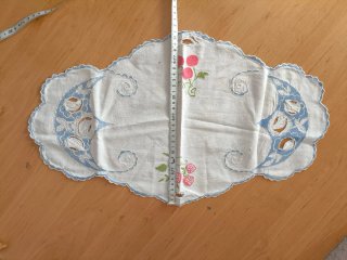 Precioso Paño antiguo bordado 80-90 años