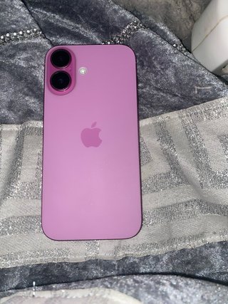 iPhone 16 Rosa  Salud 93