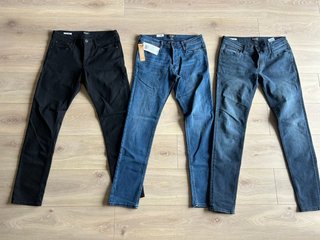 Pantalón tejano hombre