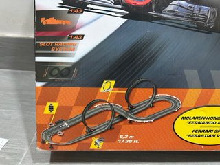 Scalextric Carrera GO