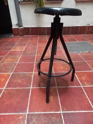 Taburete Hierro Artesanal Regulable