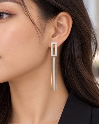Pendientes Rectangulares Plateados con Cadenas
