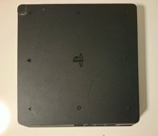 PS4 Slim + 24 juegos