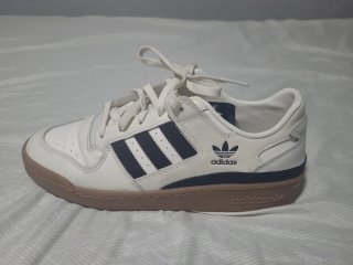 Zapatillas Adidas Blancas y Azules numero 45sinuso