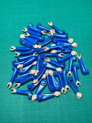 Lote de cuerpos y brazos Playmobil