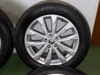 4 Llantas AUDI OEM Originales 18” + Neumáticos