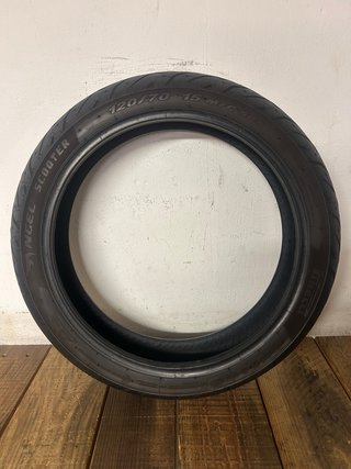 Neumático Pirelli Angel Scooter 120/70-15