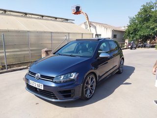 Volkswagen golf R300