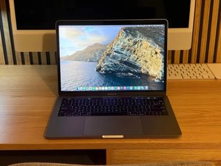 MacBook Pro 2019 con Touch Bar