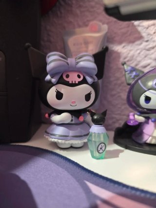 Figura de Kuromi (Sanrio)