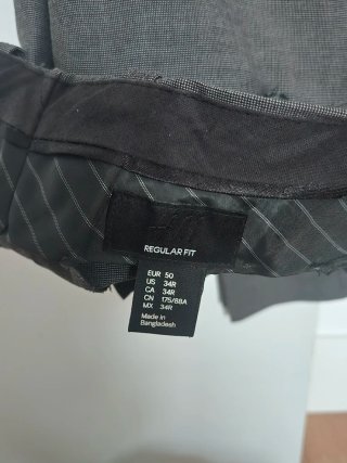 Traje H&M Gris Oscuro Talla 50
