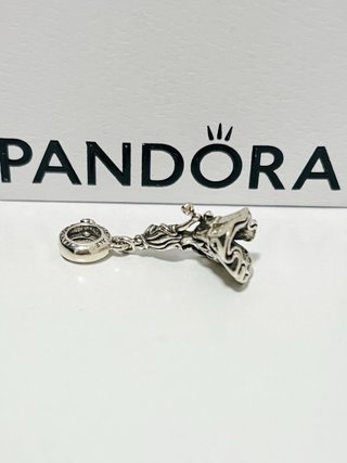Charm Pandora Plata