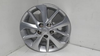 1167187 r16 llanta toyota auris active