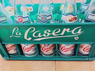 Caja Antiguas Botellas Gaseosa La Casera