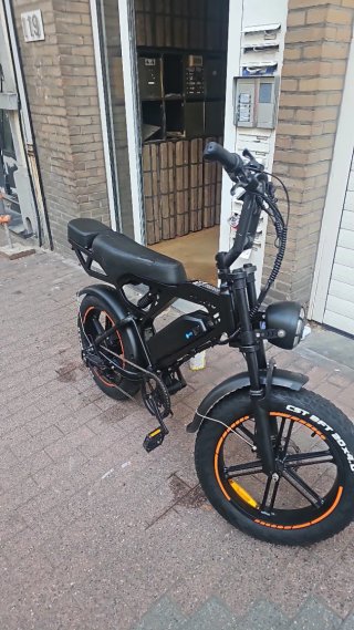 Bicicleta Eléctrica Negra