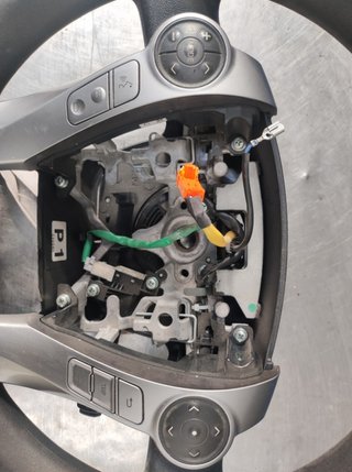 Toyota 4510347020 volante prius 39