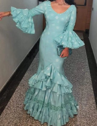 Vestido de Flamenca Turquesa con Lunares
