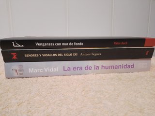 LOTE (IV) 3 LIBROS DE EXITO