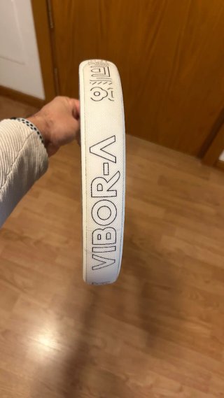 Pala de pádel Vibora Yarará 12K Carbon