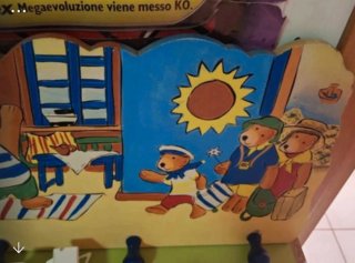 Appendiabiti in legno per bambini